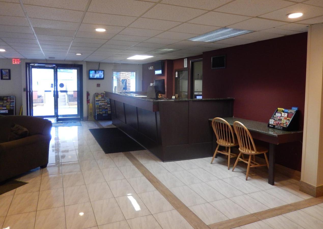 Red Roof Inn Harrisonburg - University Area Экстерьер фото