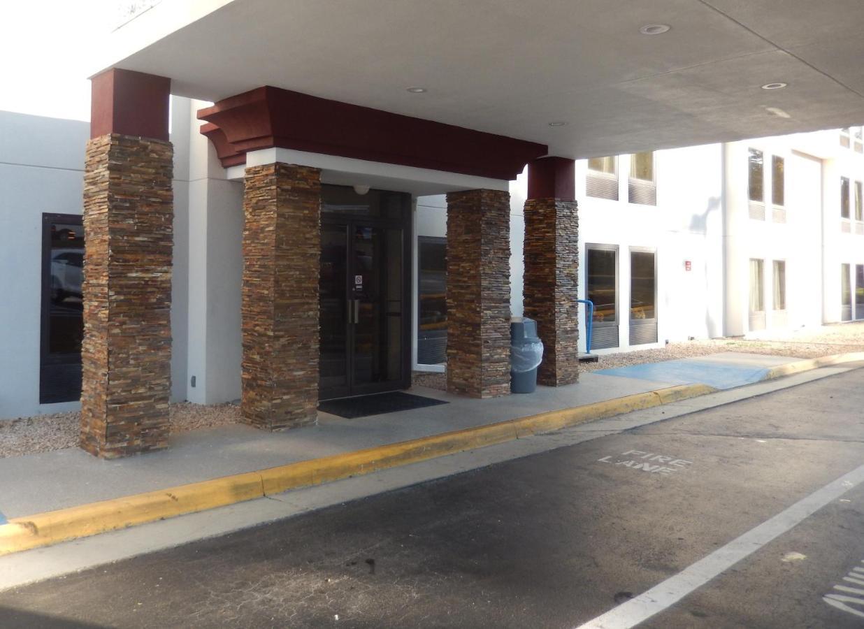 Red Roof Inn Harrisonburg - University Area Экстерьер фото