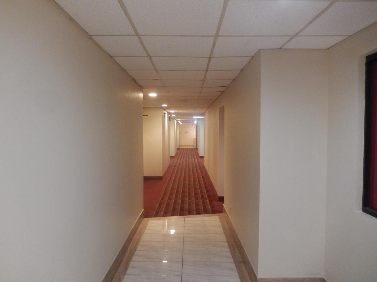 Red Roof Inn Harrisonburg - University Area Экстерьер фото