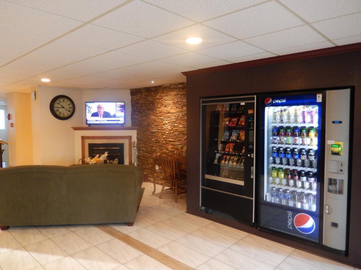 Red Roof Inn Harrisonburg - University Area Экстерьер фото