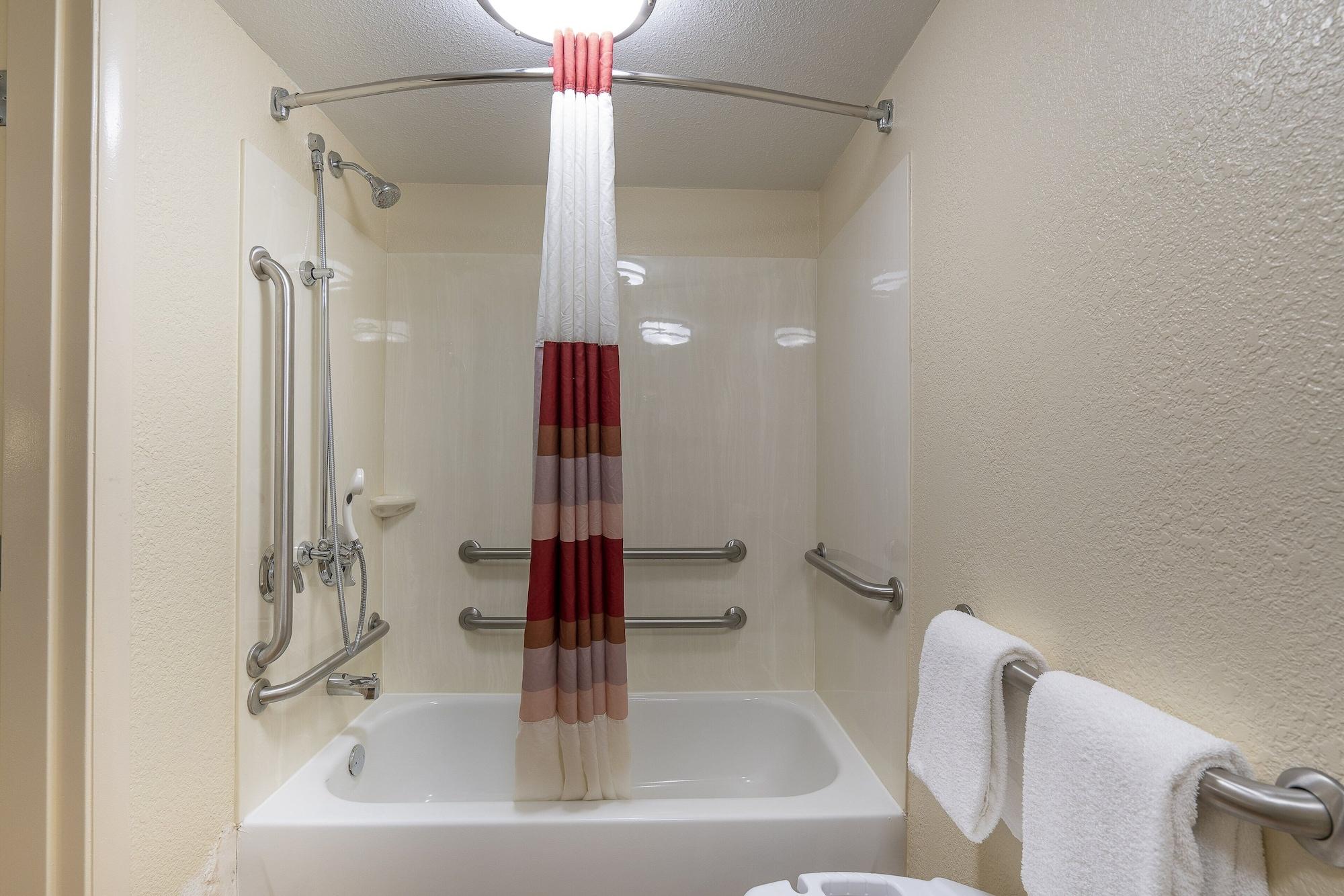 Red Roof Inn Harrisonburg - University Area Экстерьер фото