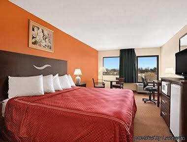 Red Roof Inn Harrisonburg - University Area Экстерьер фото